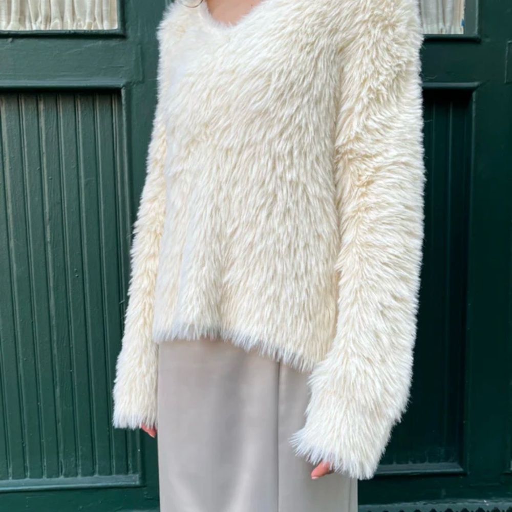 Oak + Fort Fuzzy V-Neck Sweater